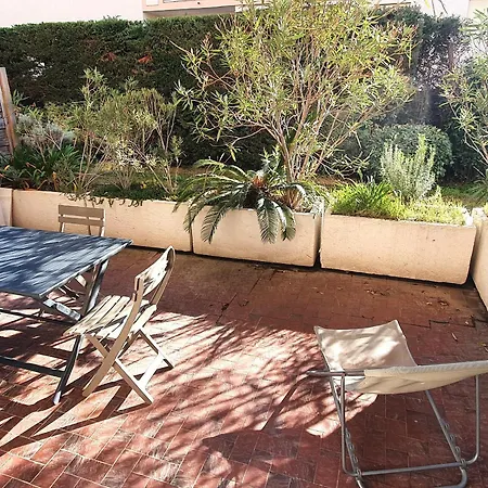 Avec Coin-nuit, Terrasse Et Parking, Centre Sainte-maxime, Proche Plages - 4 Pers. - Fr-1-780-61 Apartment